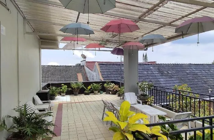 Komajaya Komaratih Hotel