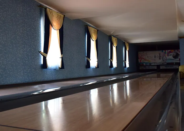 Hotel Bibic Es Tueskevar Etterem Es Horgaszto
