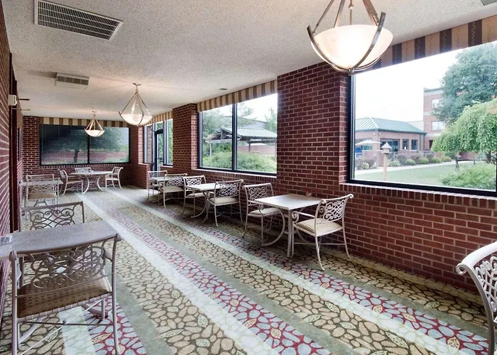 Comfort Suites Parkersburg South
