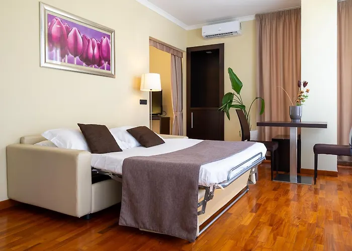 Garden Hotel