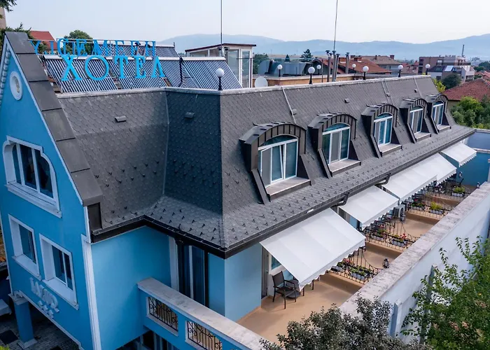 Family Hotel Lazur