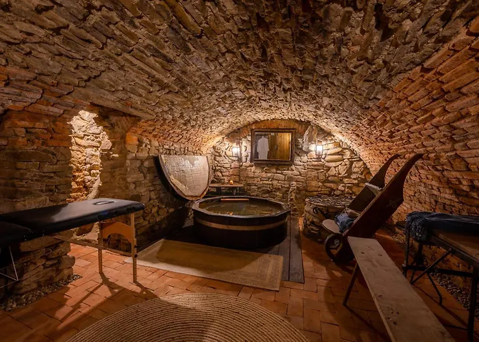 The Throne - M Museum Hotel