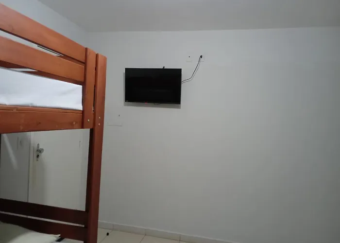 Udi Hostel Hospedaria Economica