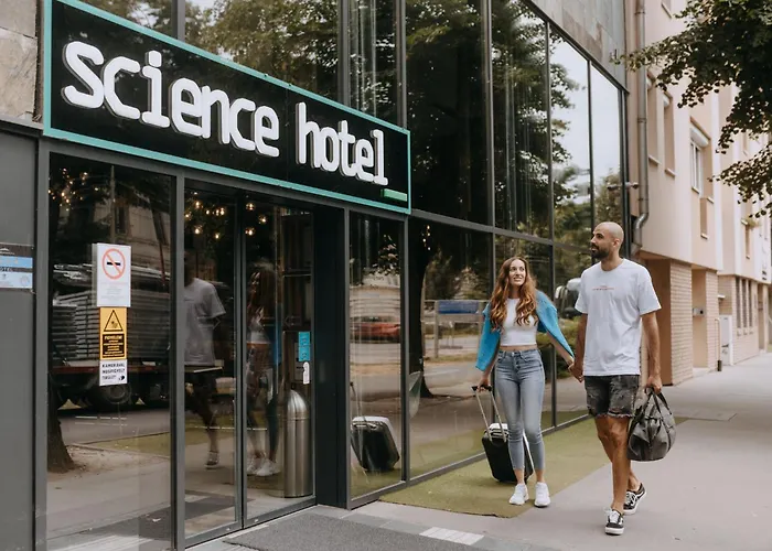 Science Hotel Prémium