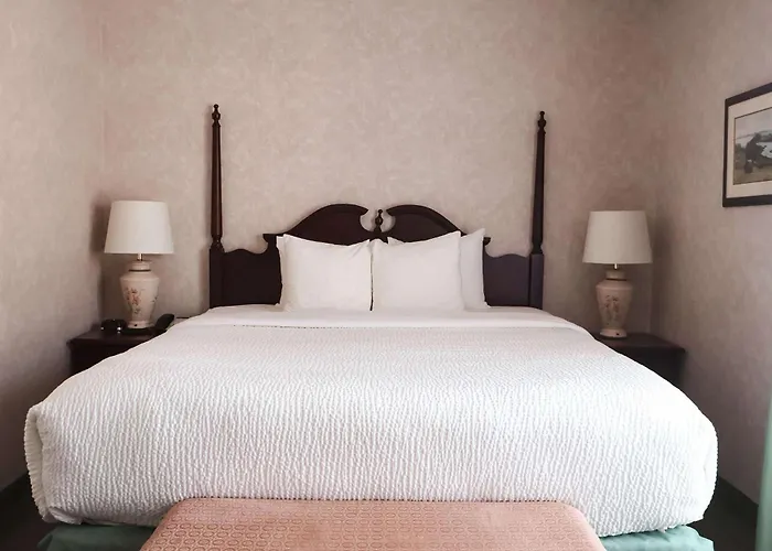 Quality Inn & Suites Charlottetown Downtown