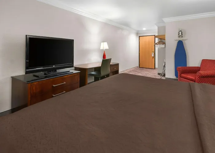 Surestay Plus By Best Western Fort Worth Benbrook
