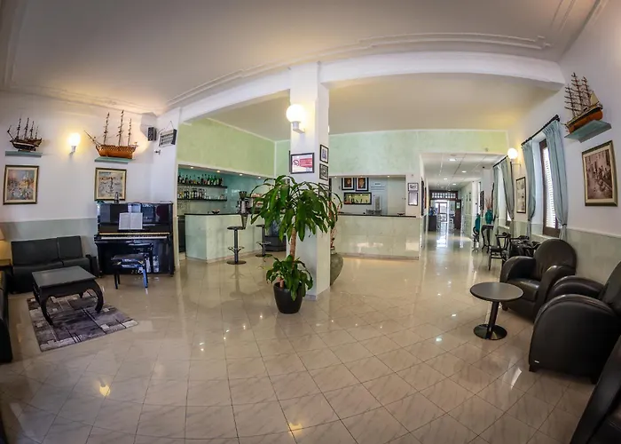 Marina Hotel B&B Adults Only