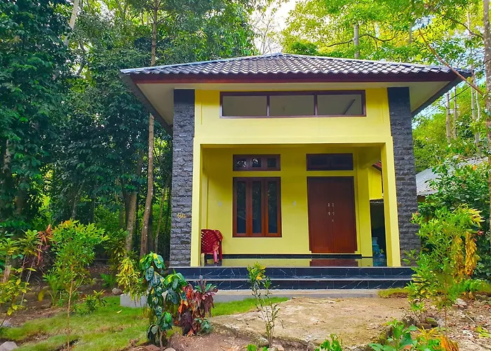 Santi Garden Bungalows