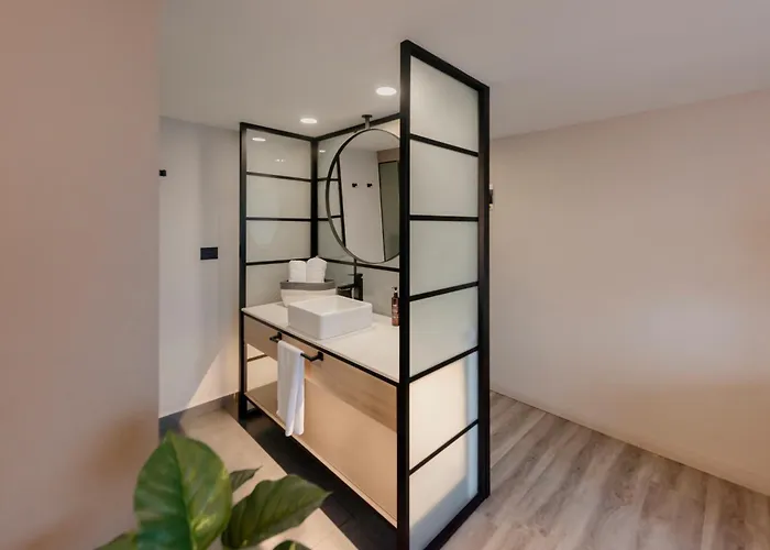 Lettera Hotel