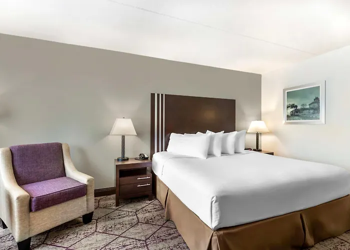 Best Western Plus Longbranch Hotel & Convention Center