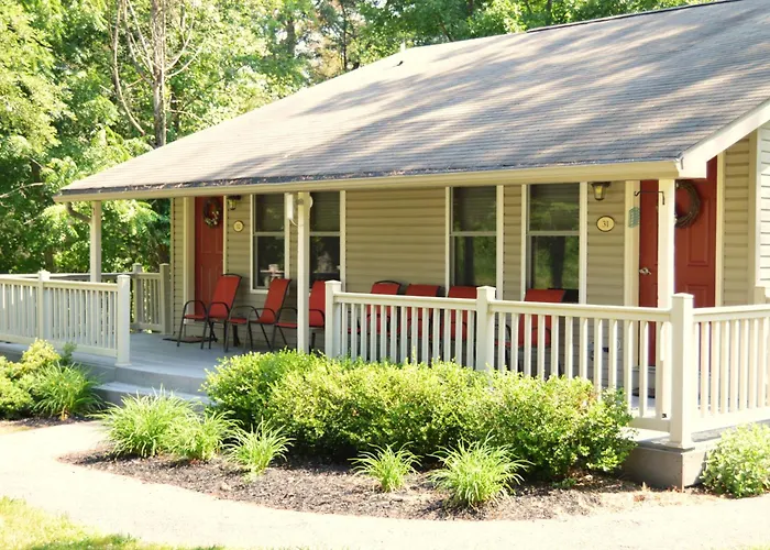 Woodfield Manor - A Sundance Vacations Property