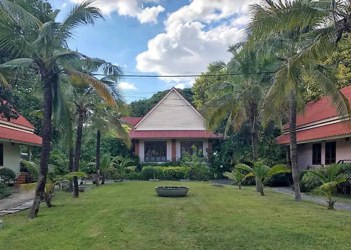 Tonwa Resort Hotel