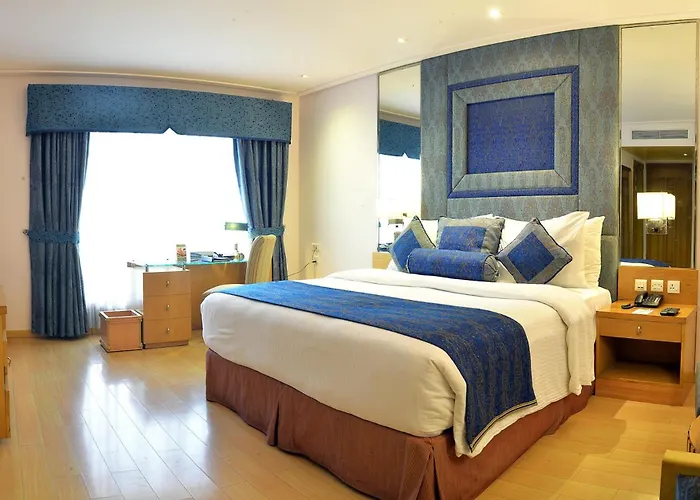 Park Lane Hotel