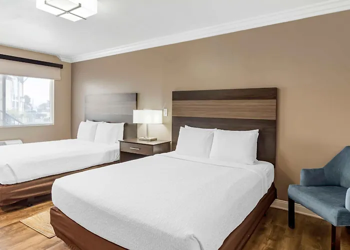 Best Western China Lake Inn