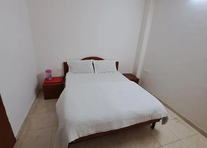 Hotel Dhruv Palace
