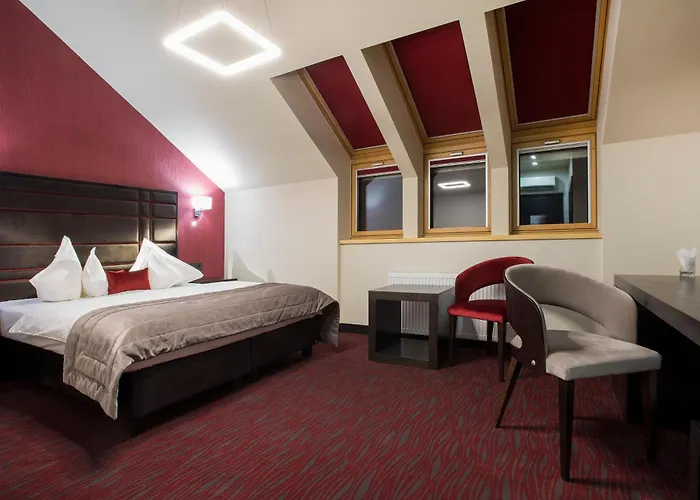 The Fifth Floor By Old Town Hotel