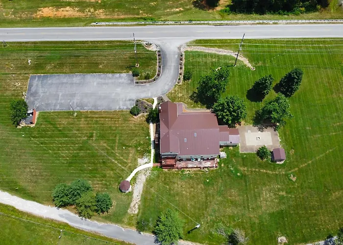 Four Seasons Country Inn