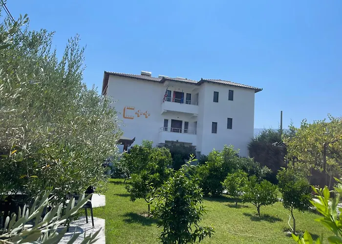 Hotel Vila C Plus Plus