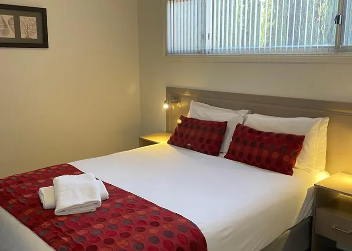 Hibernian Hotel
