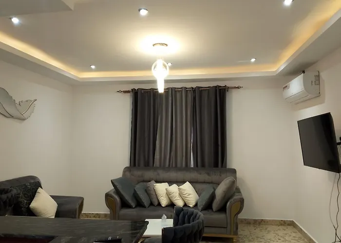 Famy Hotel