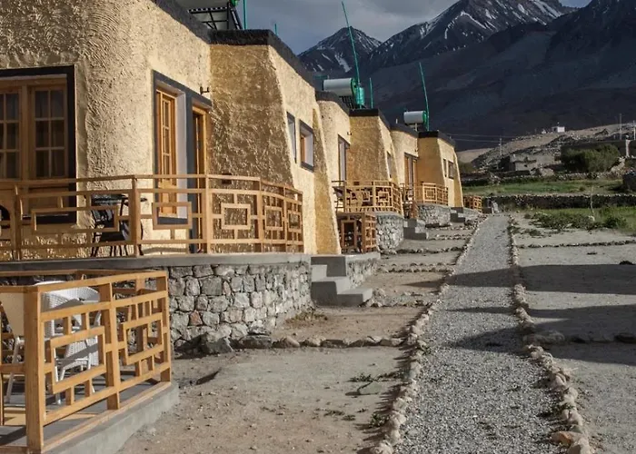 Sama Pangong