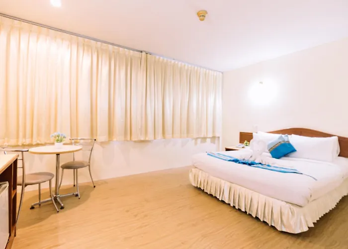 Chumphon Gardens Hotel