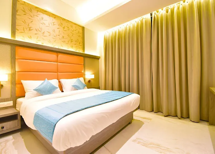 Glitz Hotels La Dahlia - Premium