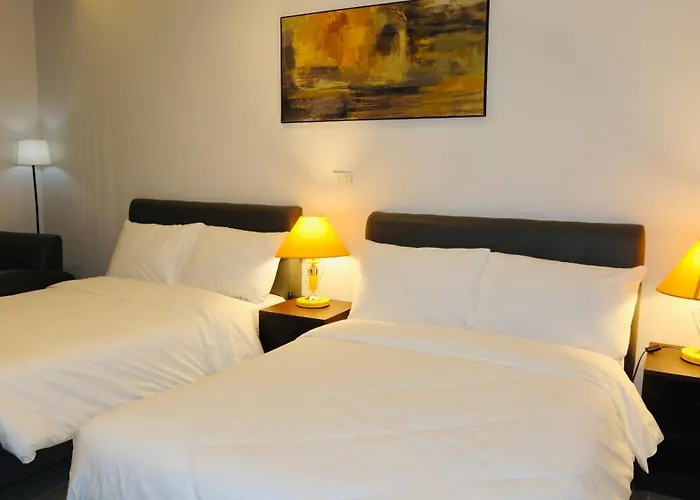 Centennial Inn