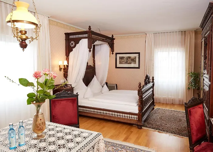 Schlosshotel Kurfuerstliches Amtshaus Dauner Burg