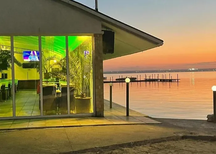 Hotel La Scoica Land