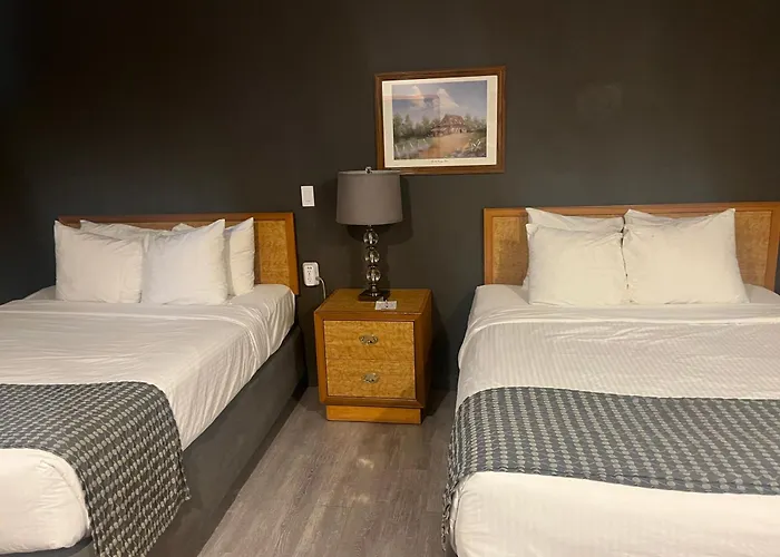 Travelodge By Wyndham Brandon