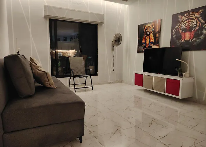 Abu Alzoz Home سكن مشترك