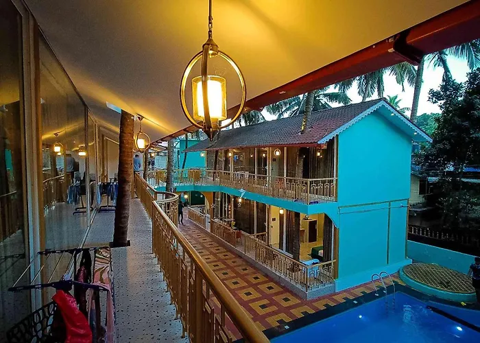 36 Yard Beach Cottages