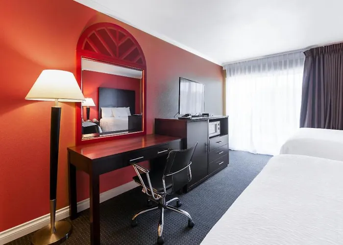 Pullman Garden Inn