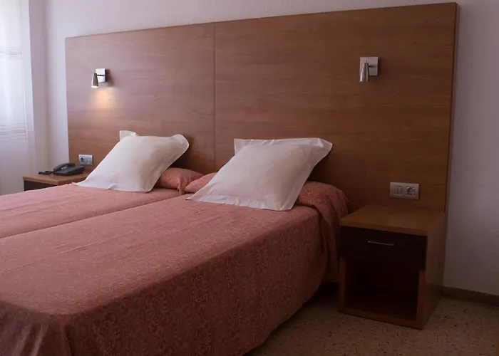 Eco Avenida Hotel & Parking