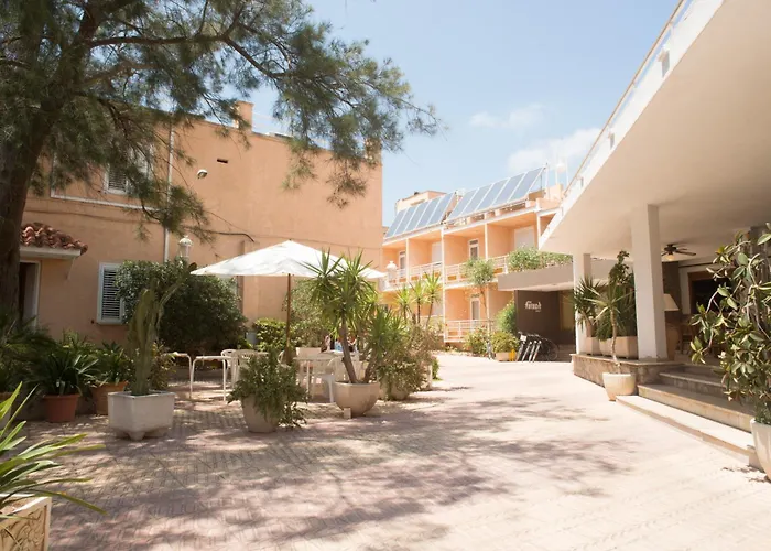 Eco Avenida Hotel&Parking