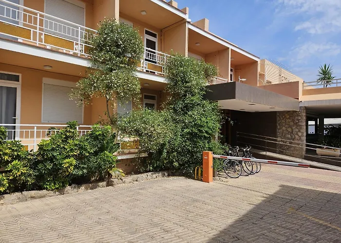 Eco Avenida Hotel&Parking