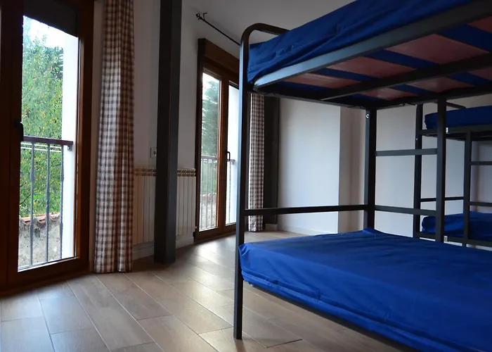 Villa de Salas Alojamientos