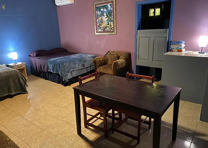 Airport Inn Roatan