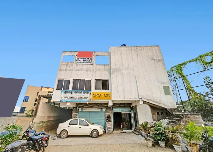 Goroomgo Gate Way Bhadrak Near Bhadrak Bus Stand - Wifi-Family Stay - Best Seller