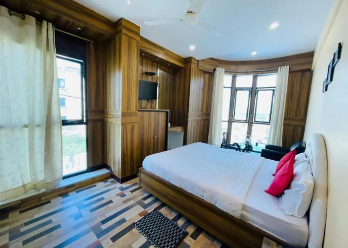 Hotel R Bangala Puri হোটেল রূপশ্রী বাংলা होटल रूपश्री बंगला Sea-View-Room And-Near-Temple Fully-Air-Conditioned-Hotel With-Wifi-Restaurant-And-Parking-Facility - Book Now