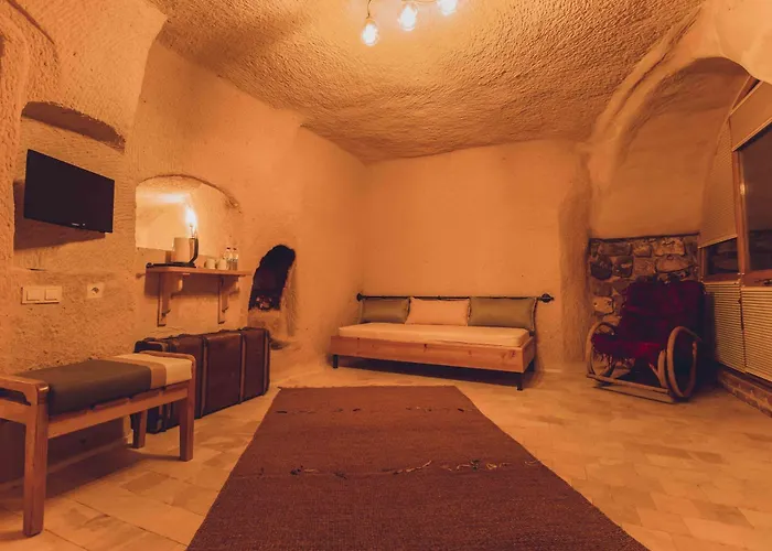 Pinhan Cave Suites