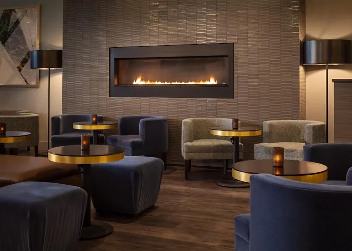 Sheraton Commander Hotel