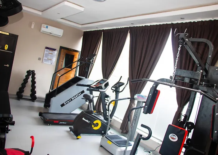 Jamacous Luxury Hotel & Suites