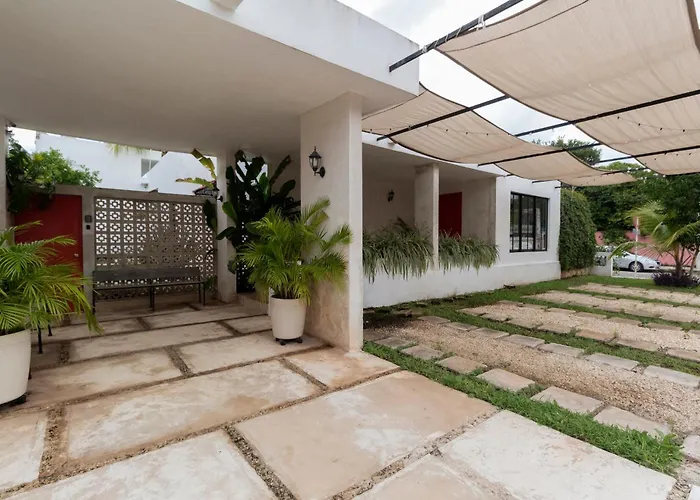 Casa Itza