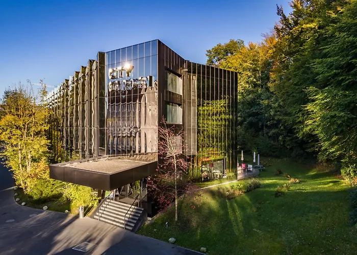 City Garden Hotel