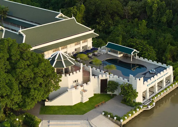 Kalanan Riverside Resort