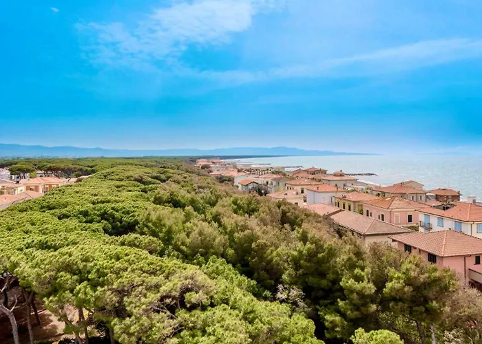 Thr - Isa-Hotel In Marina Di Cecina Just 100 Mt From The Beach