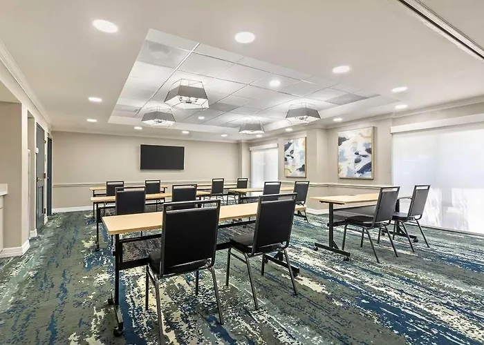Best Western Plus Sugar Land/Stafford