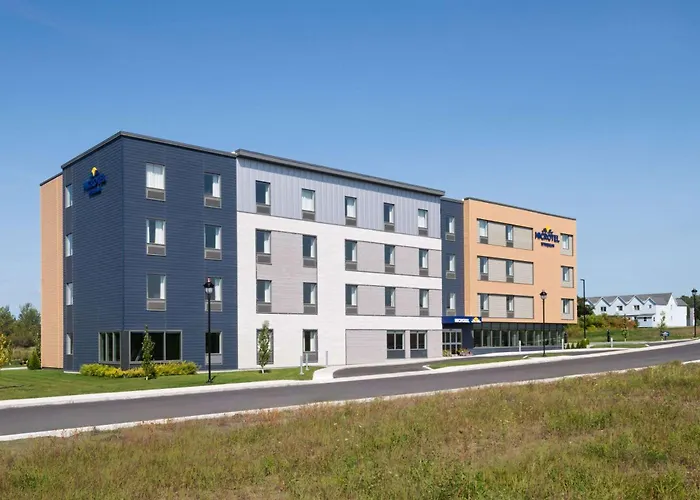 Microtel Inn & Suites By Wyndham Lachute